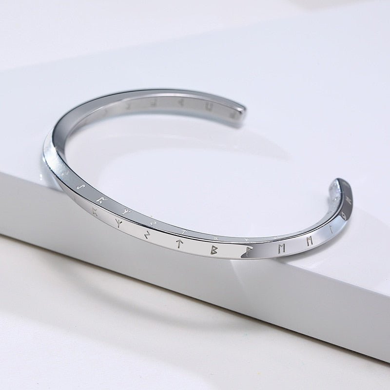 Twist Mobius Bangle Bracelets - Zariar.comTwist Mobius Bangle BraceletsZariar.comZariar.com200001034:5740#64mm64mmTwist Mobius Bangle Bracelets